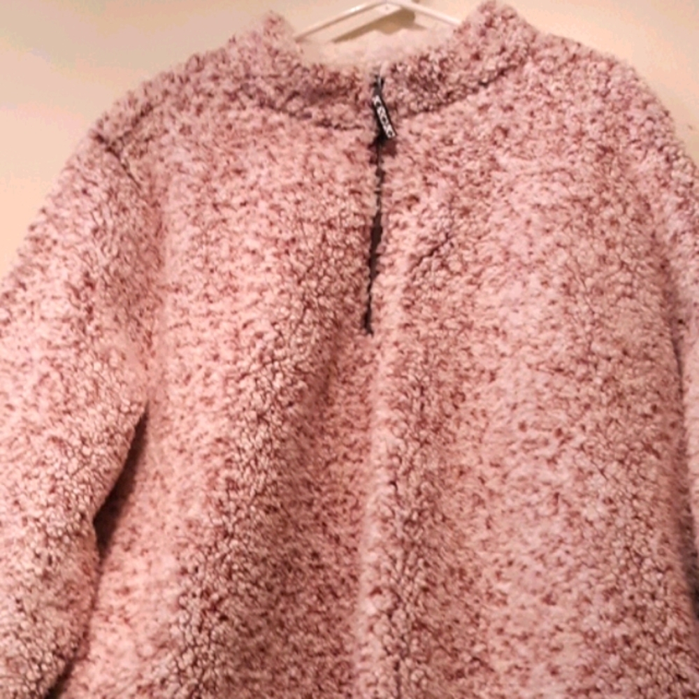 Fleece Pull over Pink